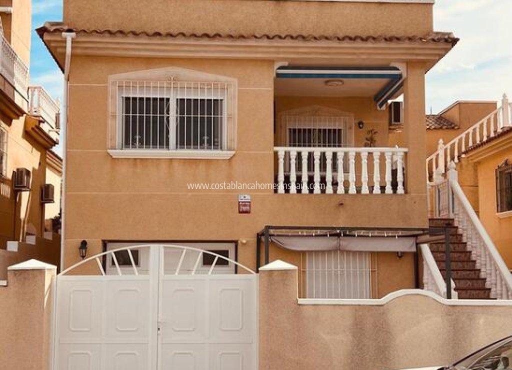 Használt - Detached Villa - Villamartin - Costa Blanca