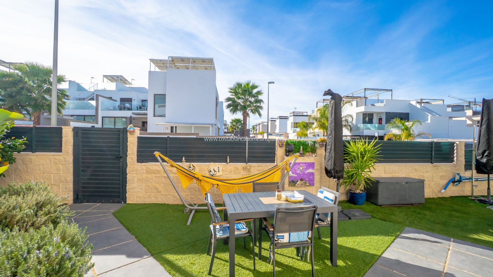 Használt - Detached Villa - 