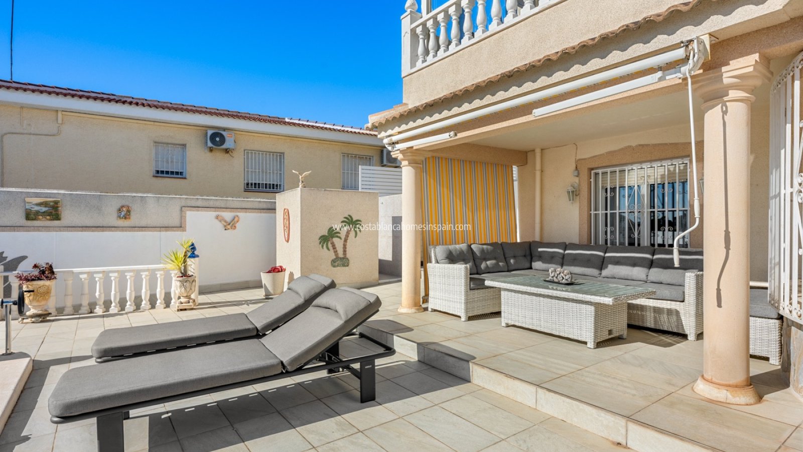 Használt - Detached Villa - 