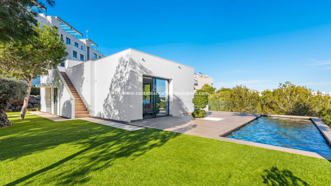 Használt -  - Las Colinas Golf