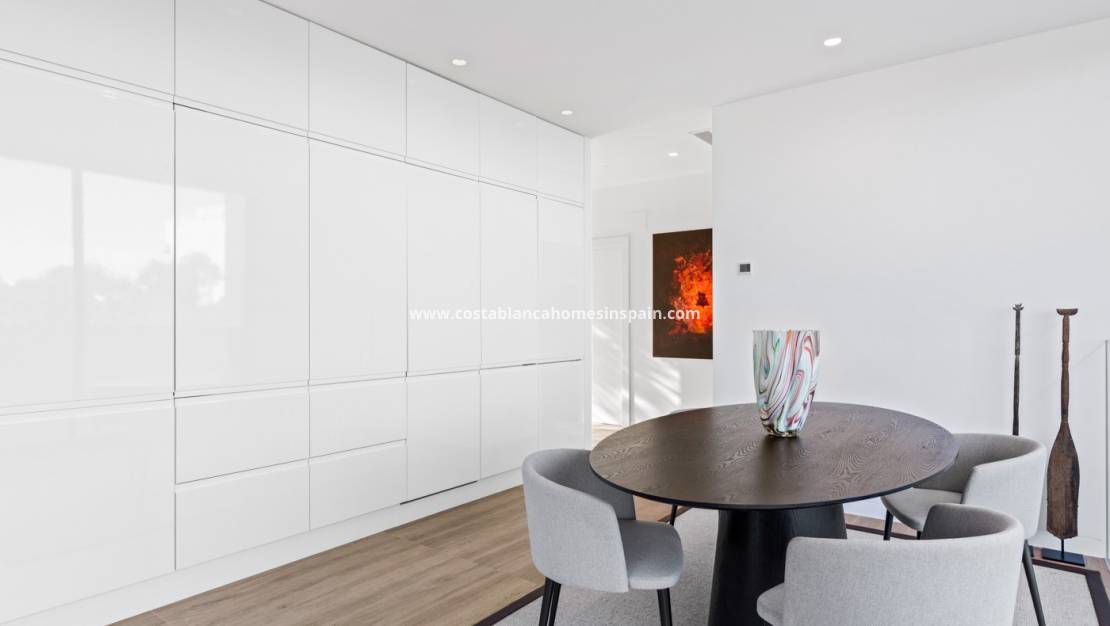 Használt -  - Las Colinas Golf