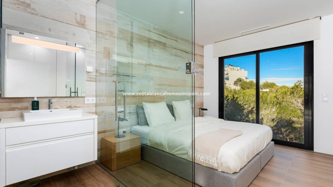 Használt -  - Las Colinas Golf