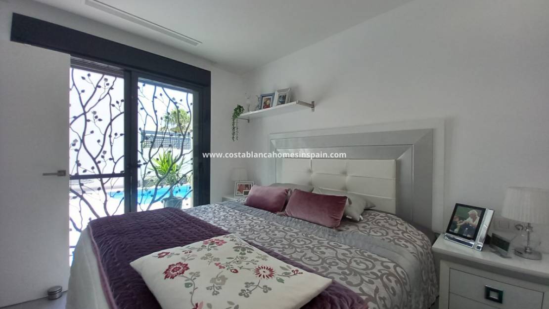 Használt - Semi - Detached Villa - Ciudad Quesada - Doña pepa