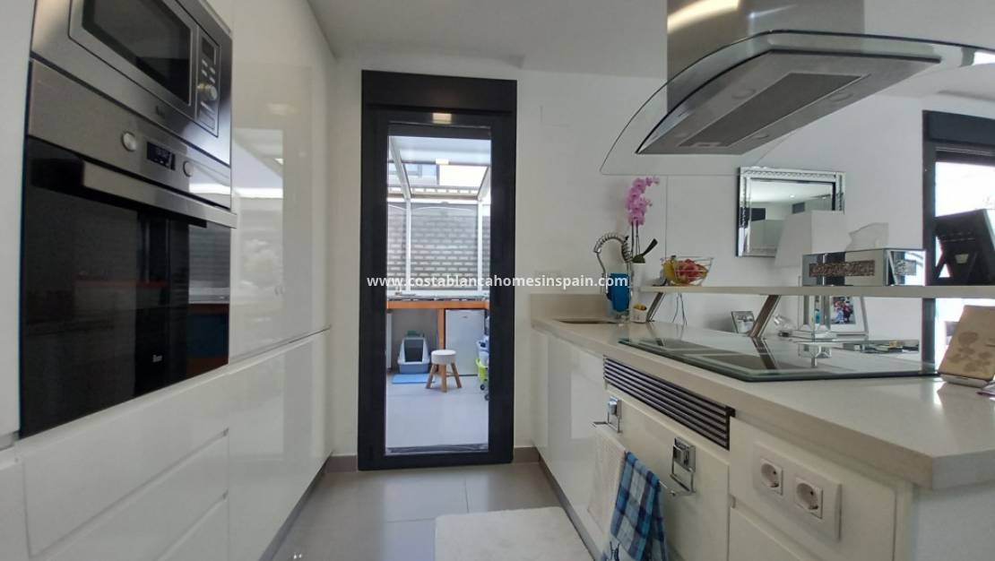 Használt - Semi - Detached Villa - Ciudad Quesada - Doña pepa