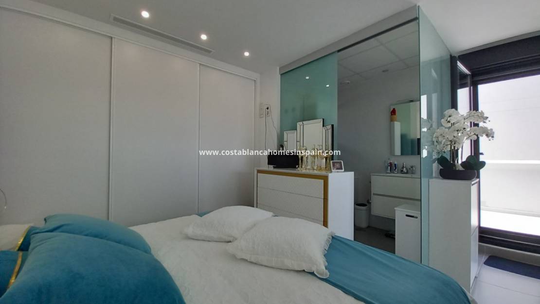 Használt - Semi - Detached Villa - Ciudad Quesada - Doña pepa