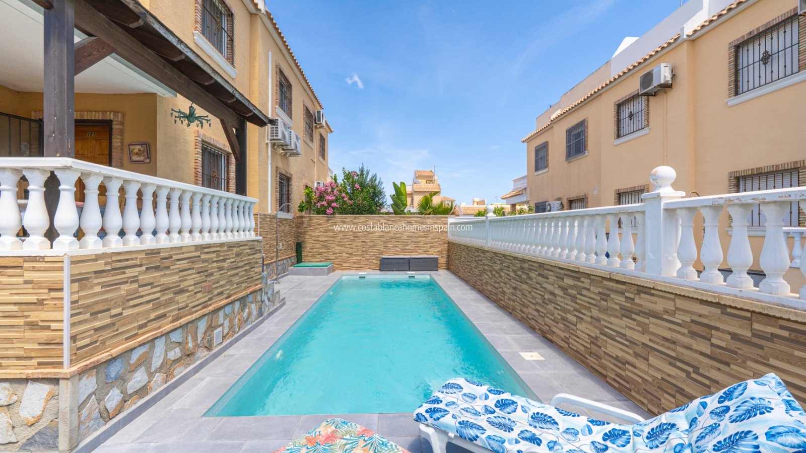 Használt - Semi - Detached Villa - Ciudad Quesada - 