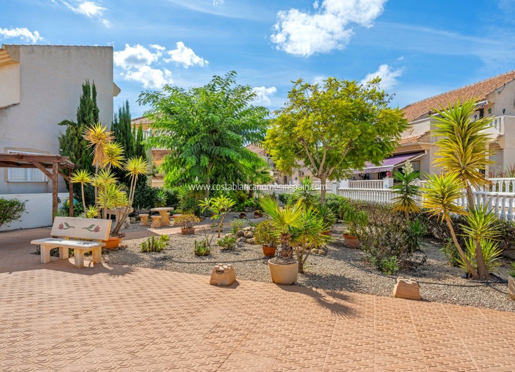 Használt - Semi - Detached Villa - Ciudad Quesada - 