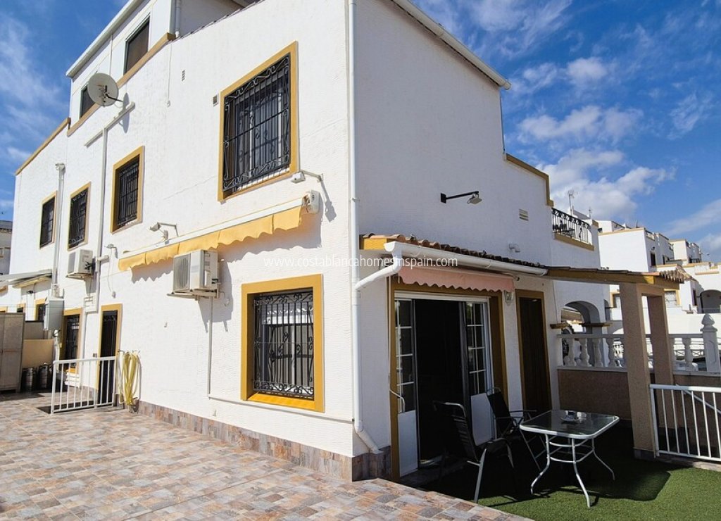 Használt - Semi - Detached Villa - Los Altos - 