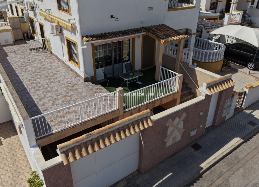 Használt - Semi - Detached Villa - Los Altos - 
