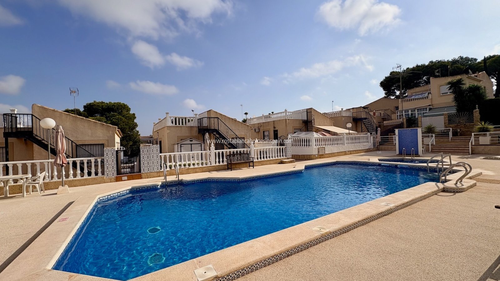 Használt - Semi - Detached Villa - Orihuela - 