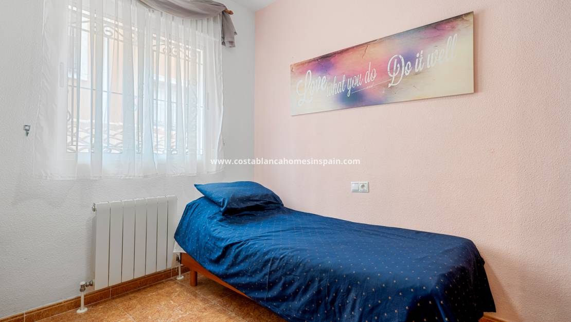 Használt - Semi - Detached Villa - Playa Flamenca - Costa Blanca South