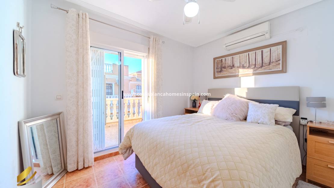 Használt - Semi - Detached Villa - Playa Flamenca - Costa Blanca South