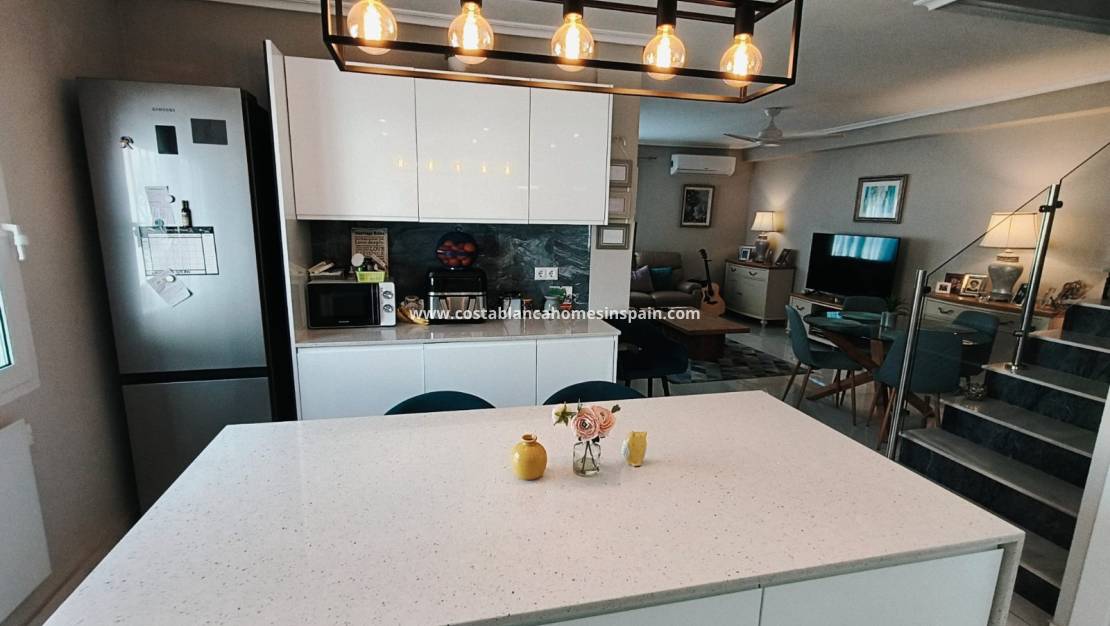 Használt - Semi - Detached Villa - Playa Flamenca - Costa Blanca South