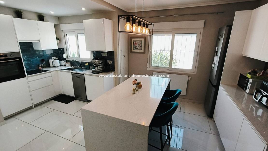 Használt - Semi - Detached Villa - Playa Flamenca - Costa Blanca South