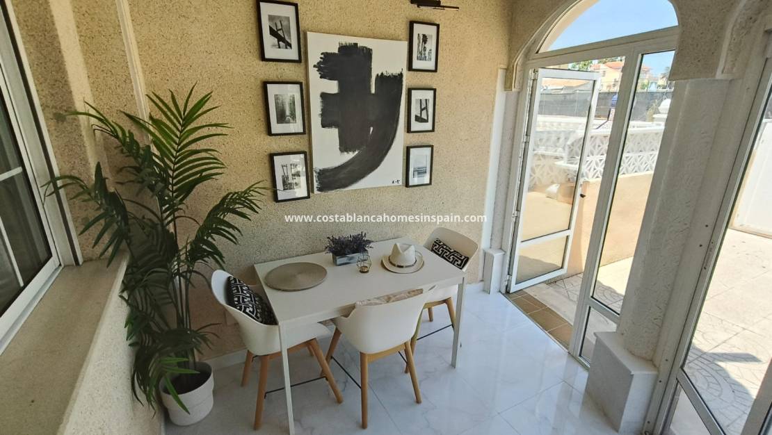 Használt - Semi - Detached Villa - Playa Flamenca - Costa Blanca South