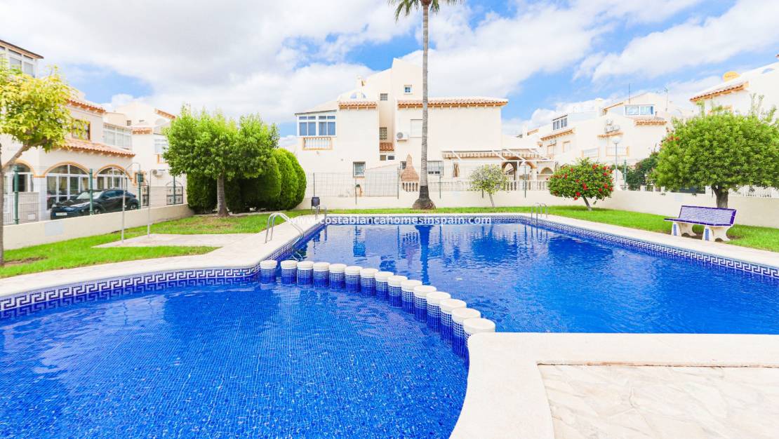 Használt - Semi - Detached Villa - Playa Flamenca - Costa Blanca South