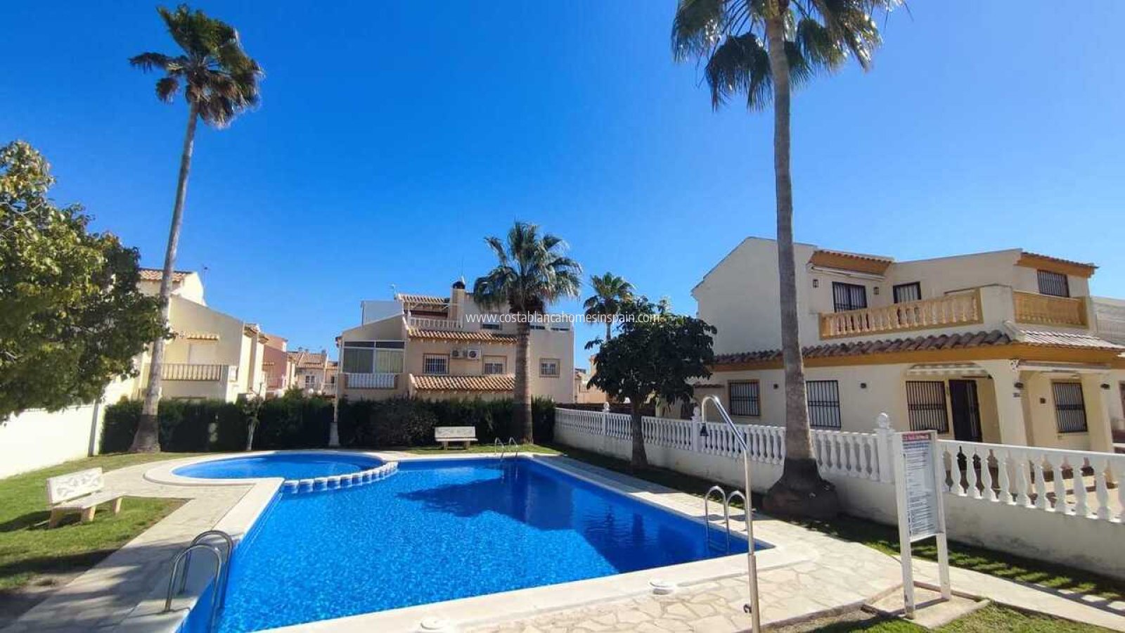 Használt - Semi - Detached Villa - Playa Flamenca - Play Flamenca