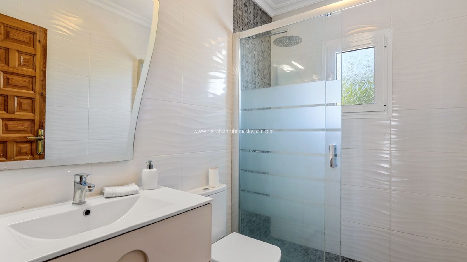 Használt - Semi - Detached Villa - Punta Prima