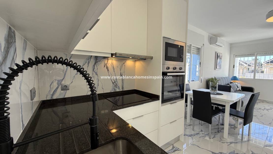 Használt - Semi - Detached Villa - Torrevieja - El chaparral