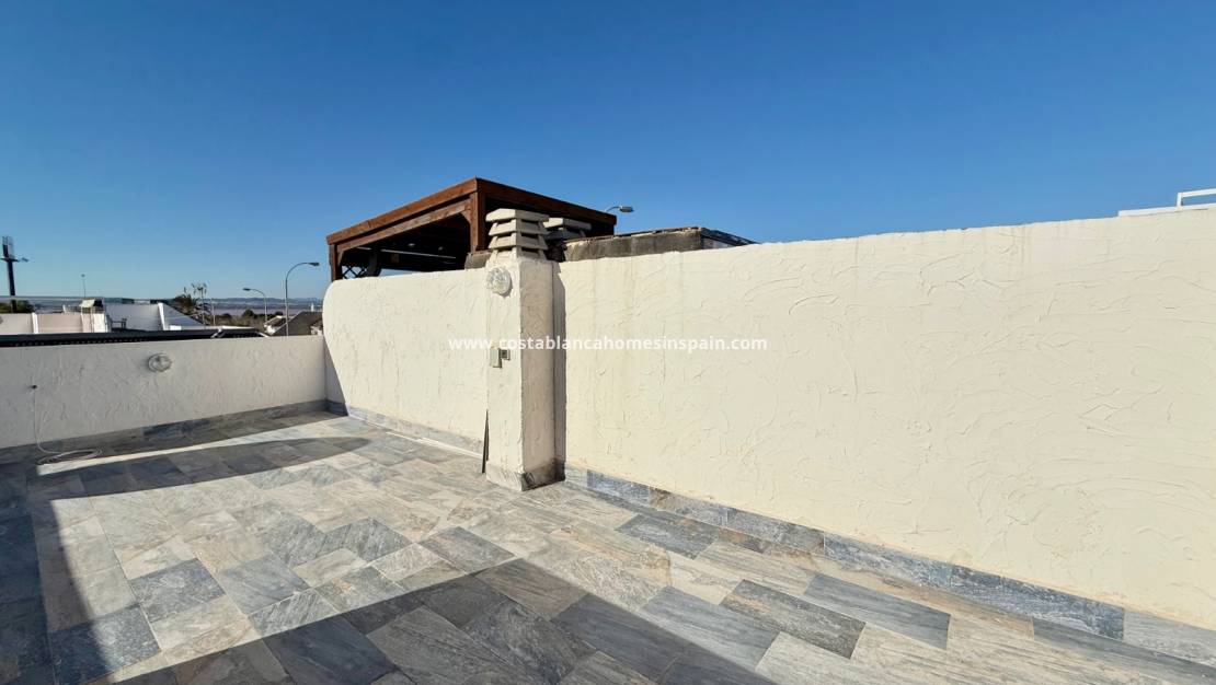 Használt - Semi - Detached Villa - Torrevieja - El chaparral