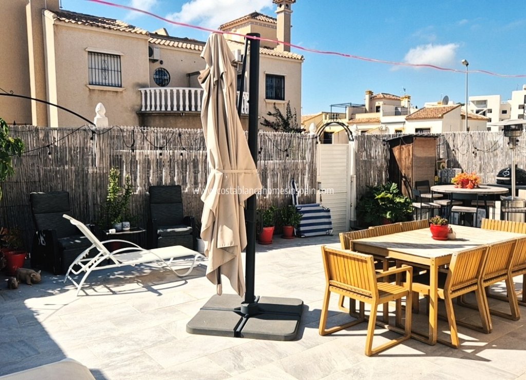 Használt - Semi - Detached Villa - Villamartin - 
