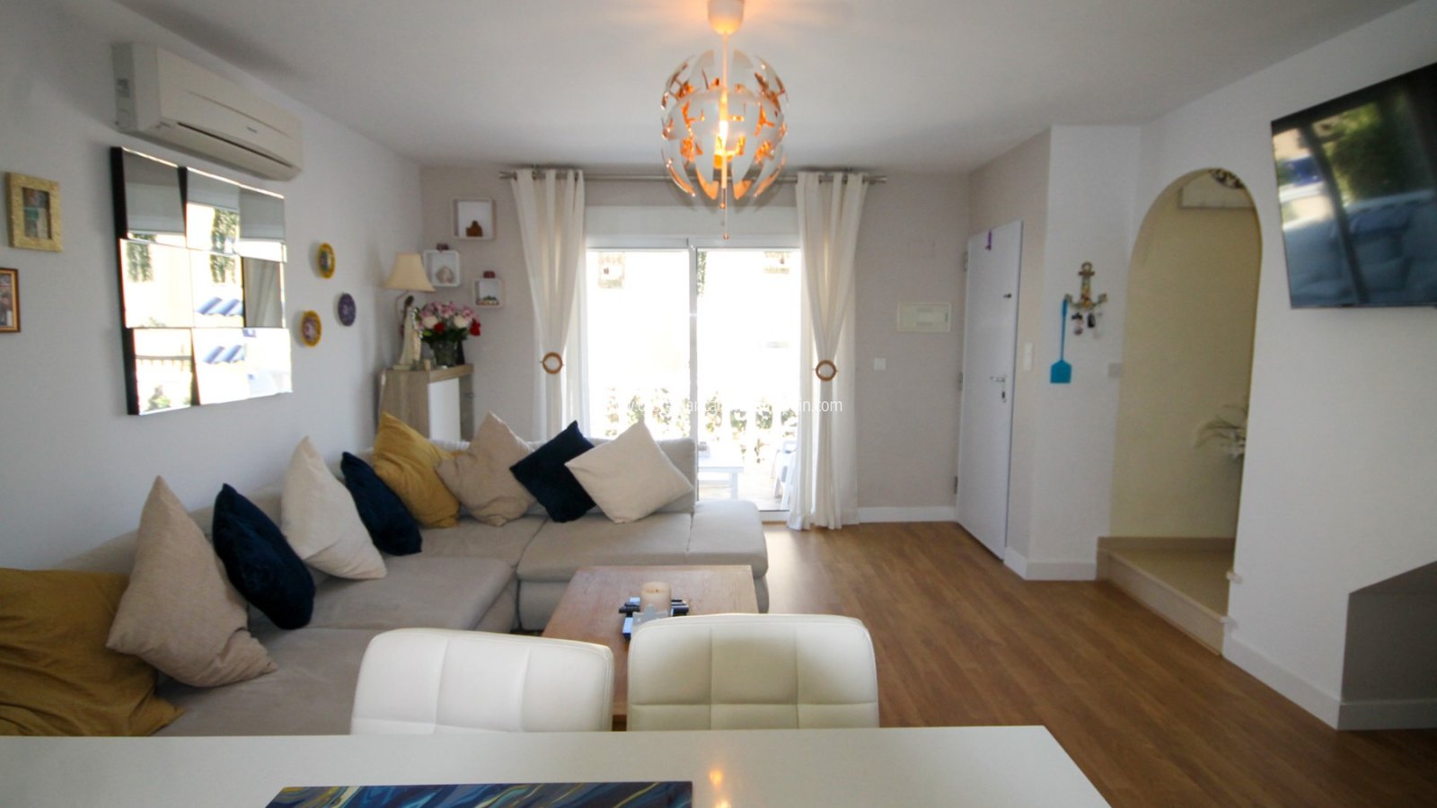 Használt - Semi - Detached Villa - Villamartin