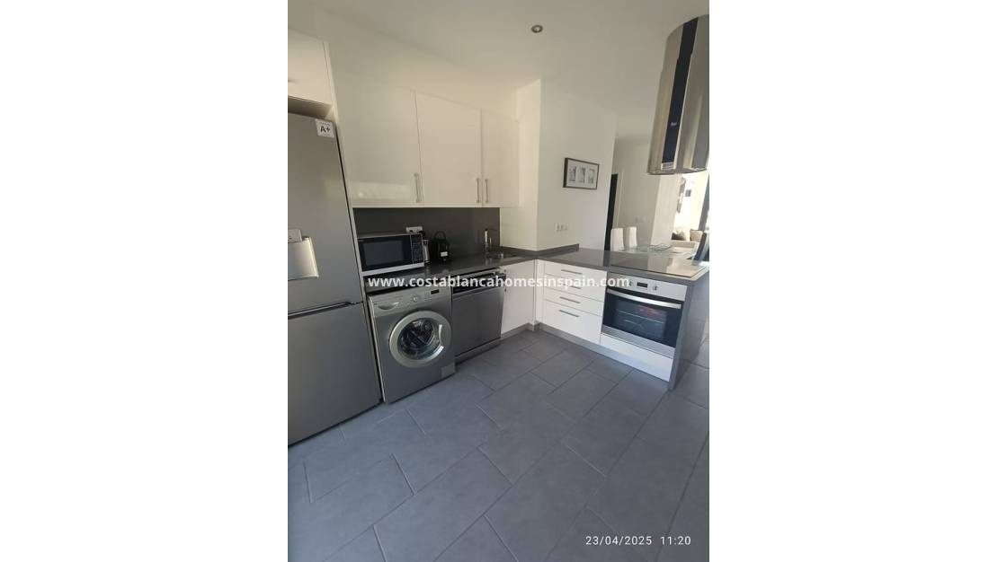 Használt - Semi - Detached Villa - Villamartin