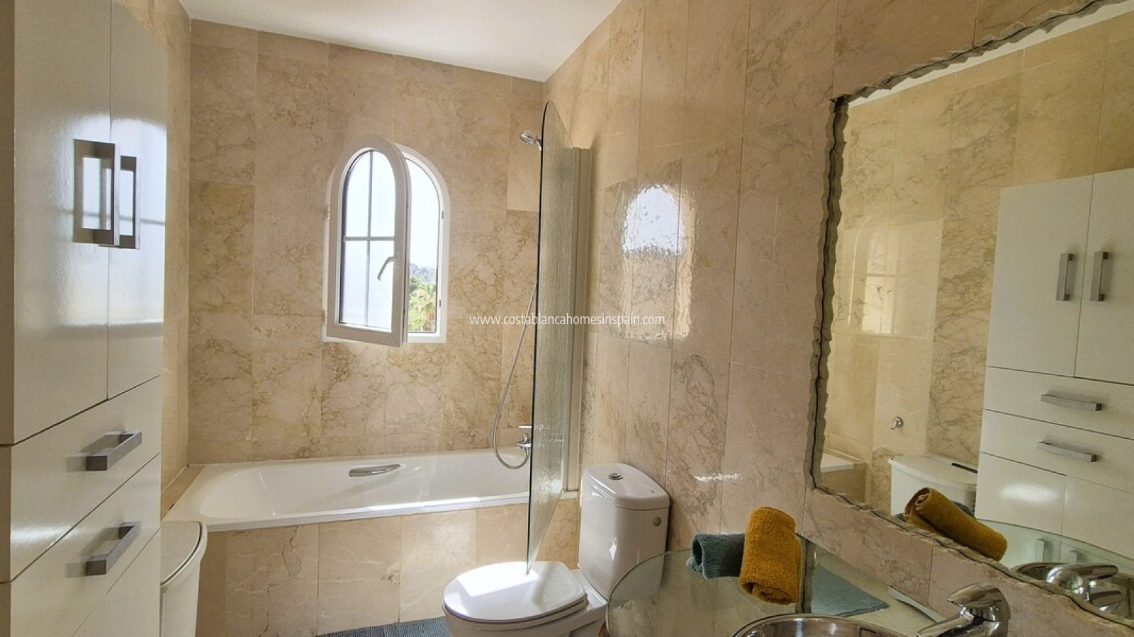 Használt - Townhouse - Las Ramblas - 