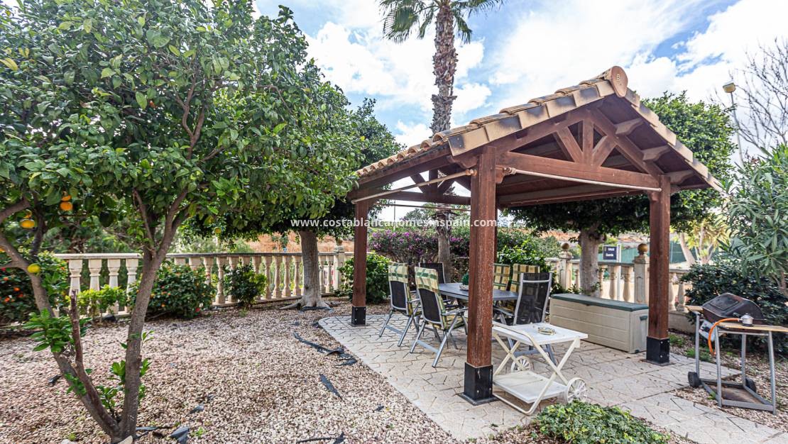 Használt - Townhouse - Orihuela Costa - La Zenia