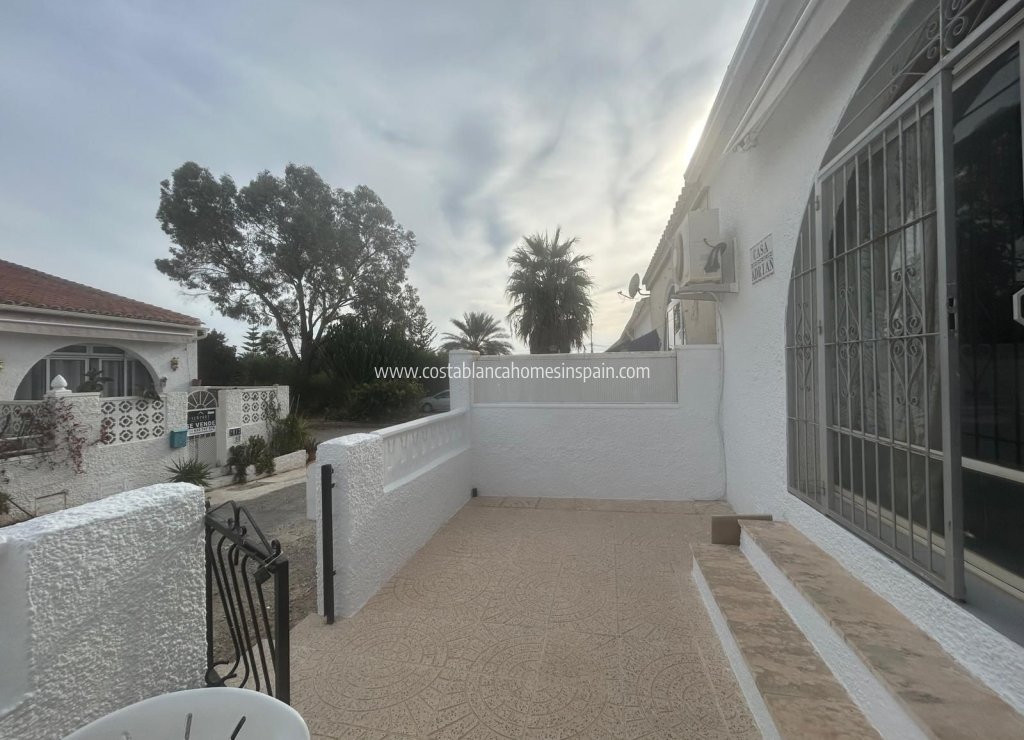 Használt - Townhouse - Torrevieja - Urbanización San Luis