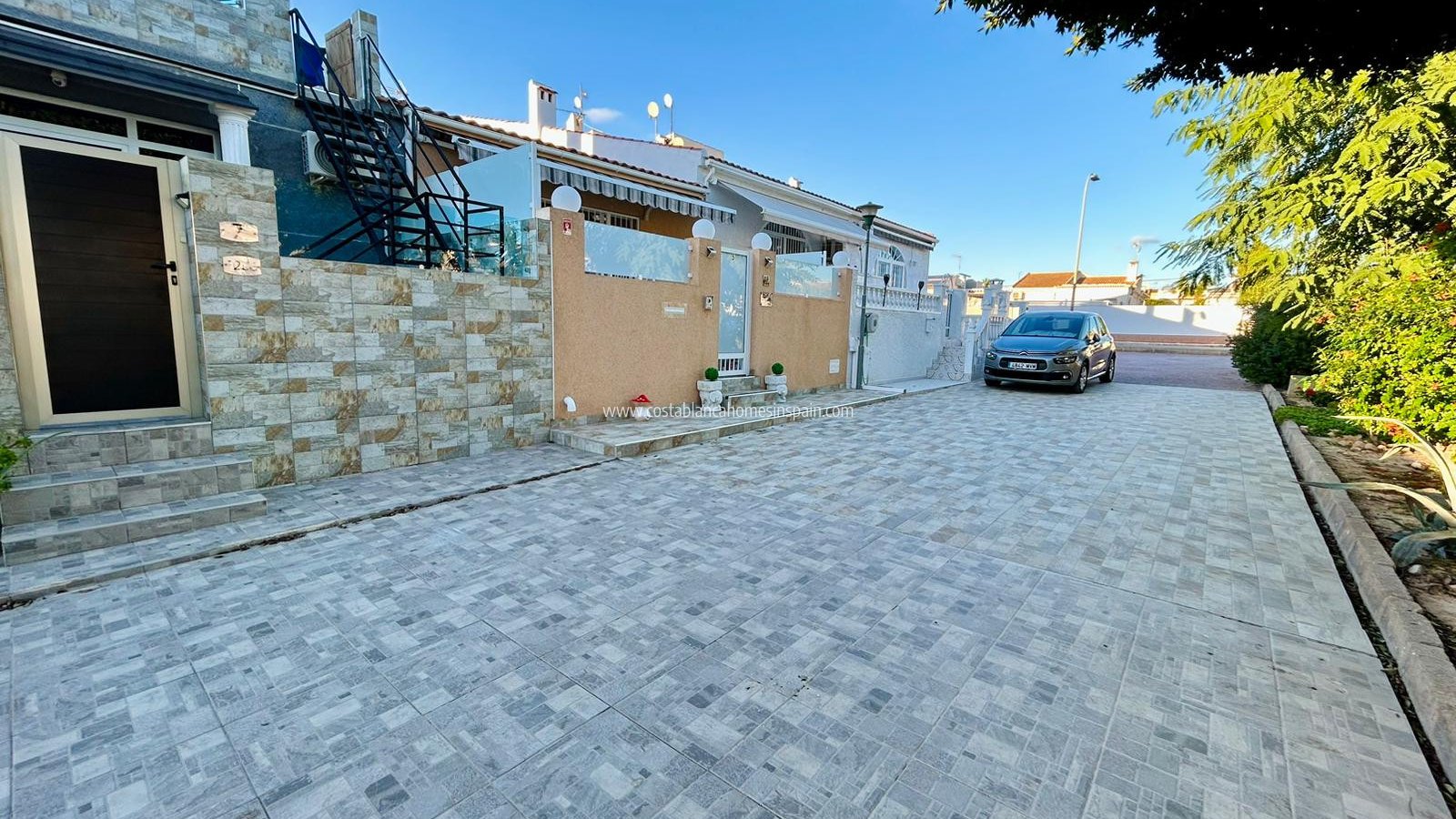 Használt - Townhouse - Torrevieja - Urbanización San Luis