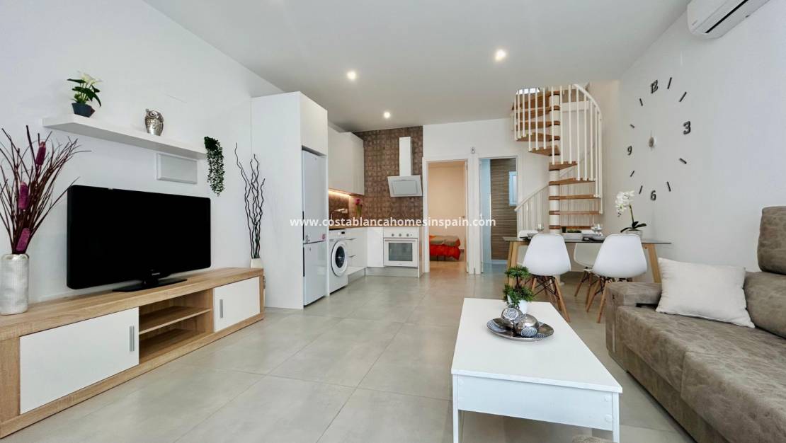 Használt - Townhouse - Torrevieja - Urbanización San Luis