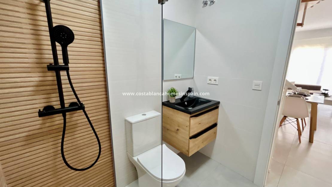 Használt - Townhouse - Torrevieja - Urbanización San Luis