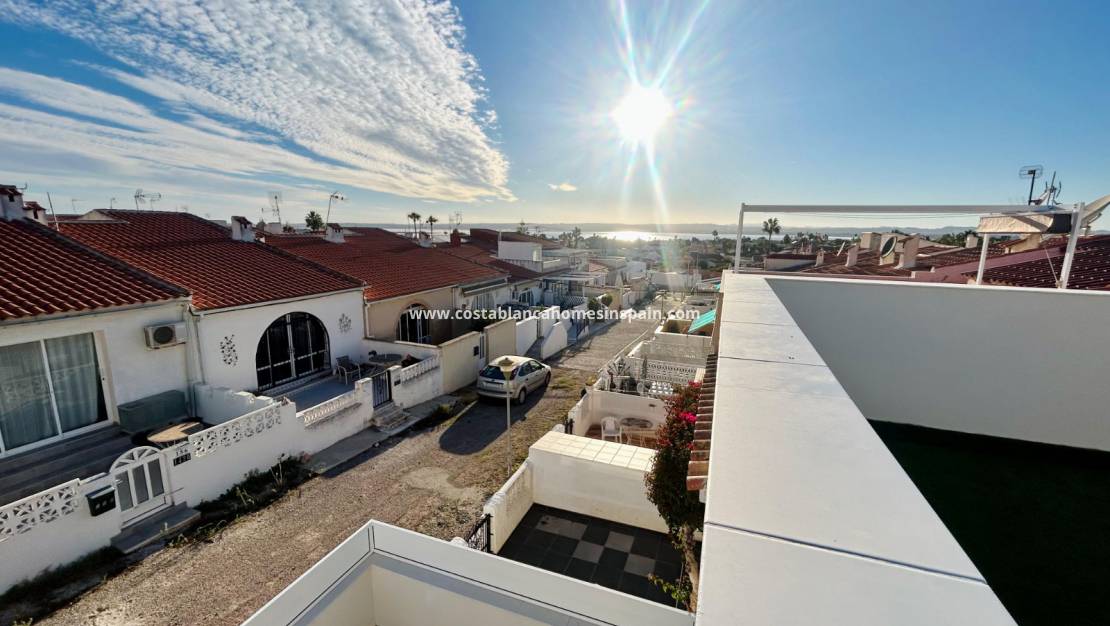 Használt - Townhouse - Torrevieja - Urbanización San Luis