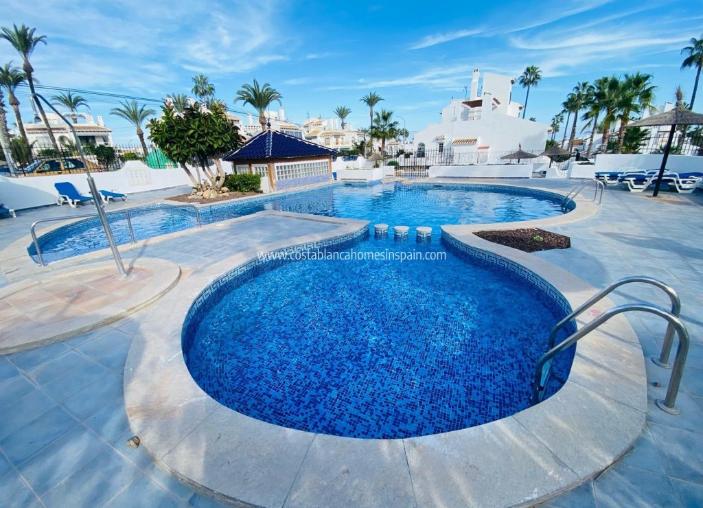 Használt - Townhouse - Villamartin - Costa Blanca