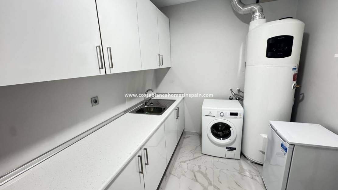 Használt -  - Villamartin