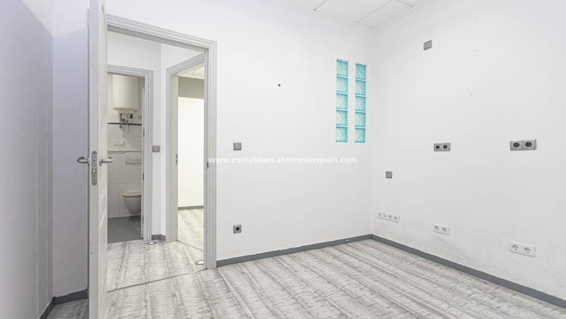 Langtidsutleie - Commercial - Villamartin