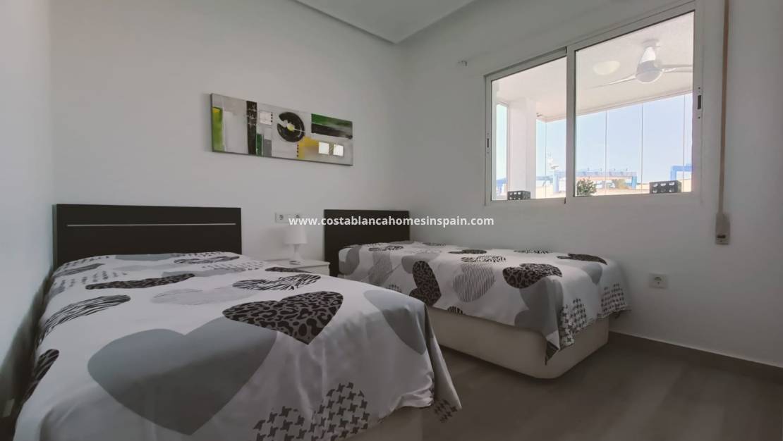 Location à long terme - Apartment - Cabo Roig