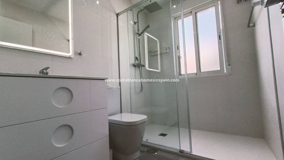 Location à long terme - Apartment - Cabo Roig