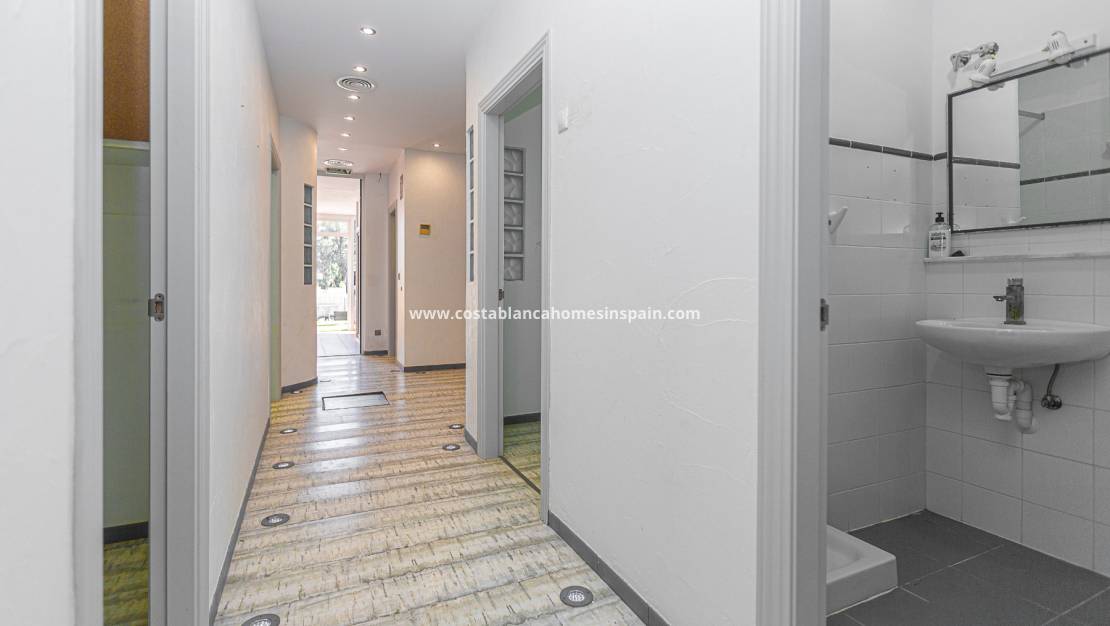 Location à long terme - Commercial - Villamartin