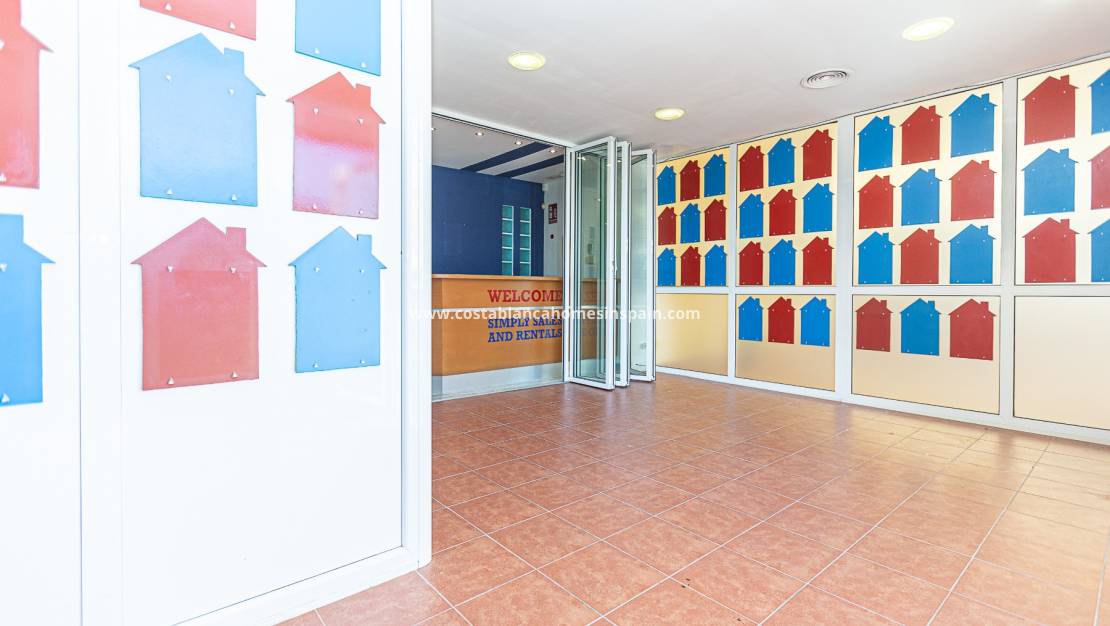 Location à long terme - Commercial - Villamartin