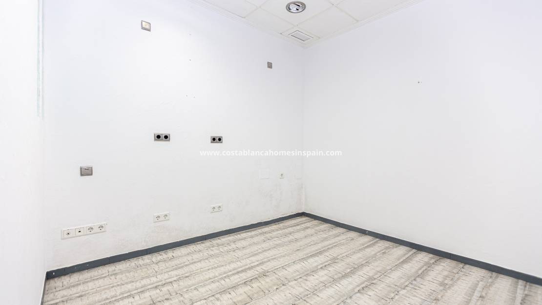 Long Term Rental - Commercial - Villamartin