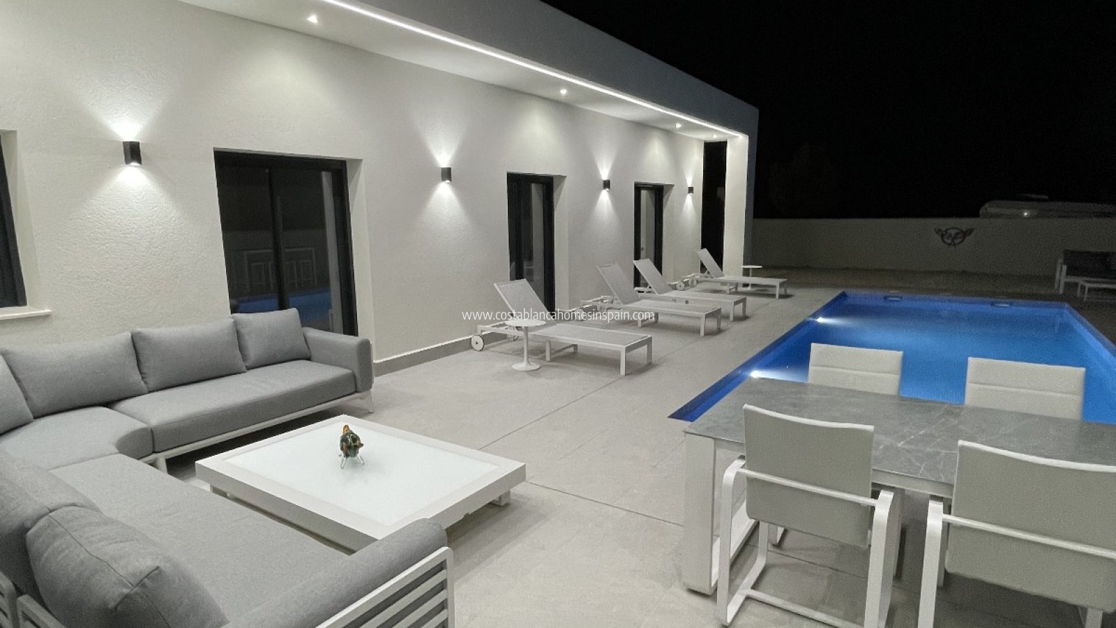 New Build - Detached Villa - La Romana - LA ROMANA
