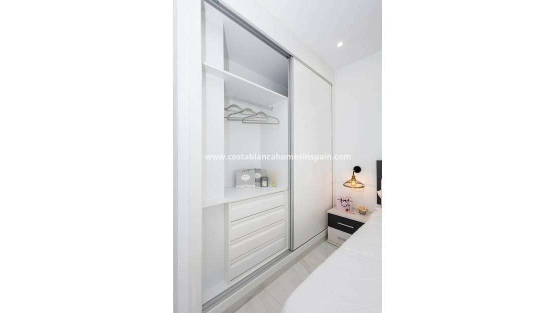 Nouvelle construction - Apartment - Jacarilla - pueblo