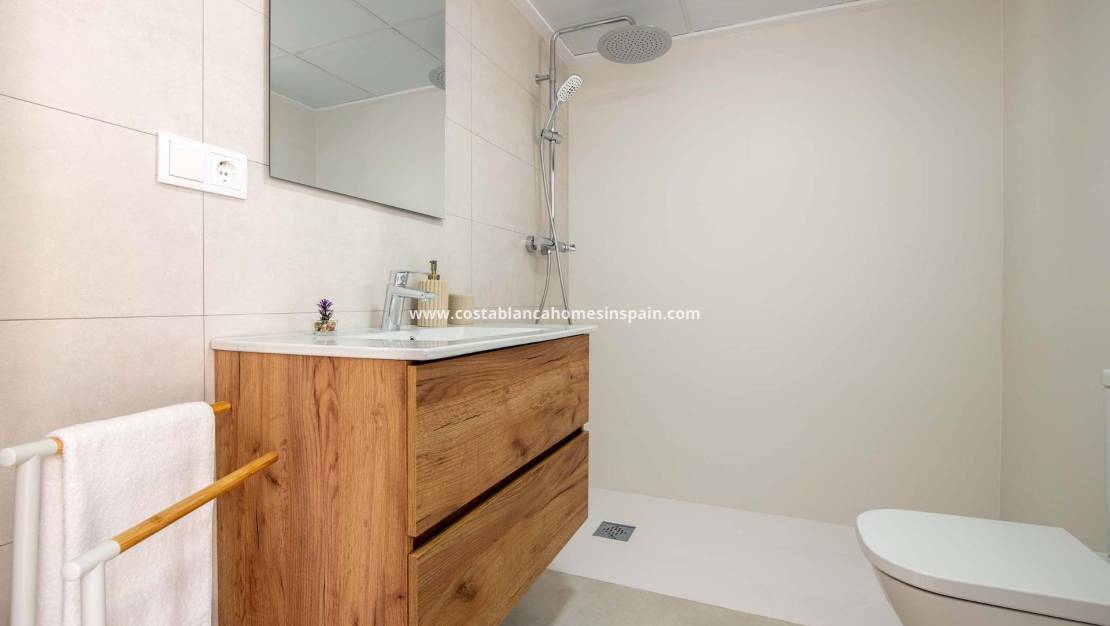 Nouvelle construction - Bungalow - Cox - San Fernando