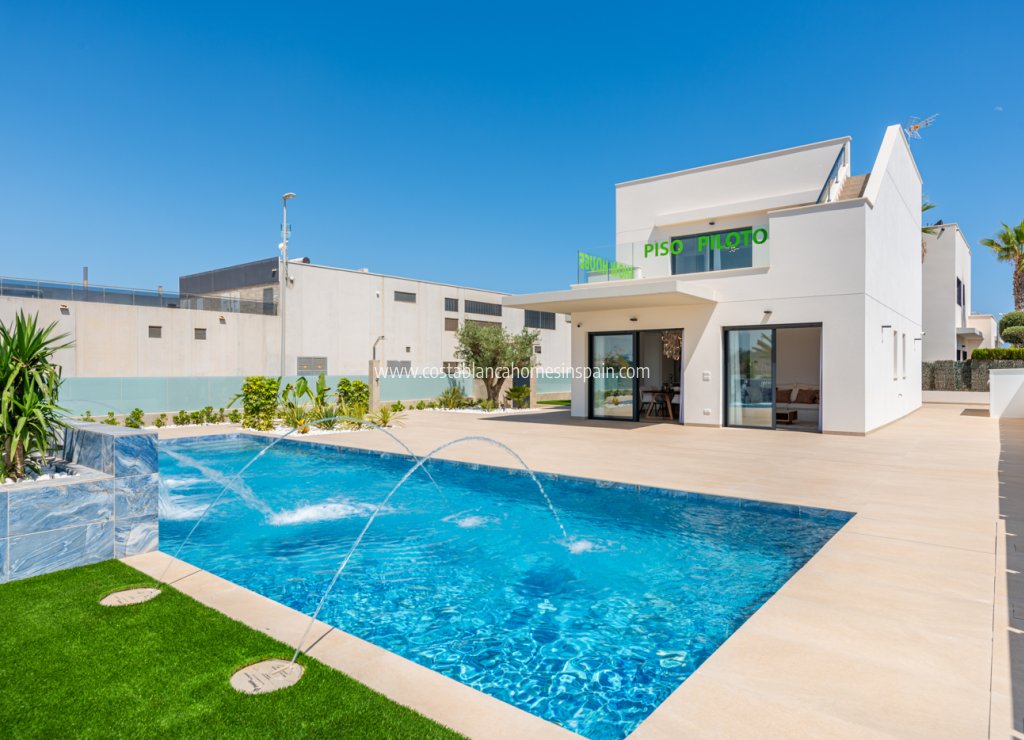 Nouvelle construction - Detached Villa - Campoamor