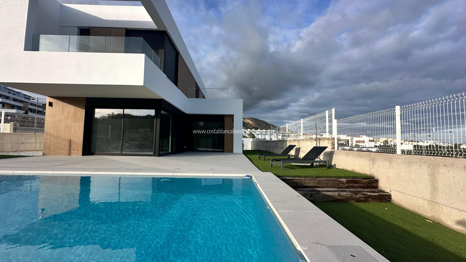 Nouvelle construction - Detached Villa - Finestrat