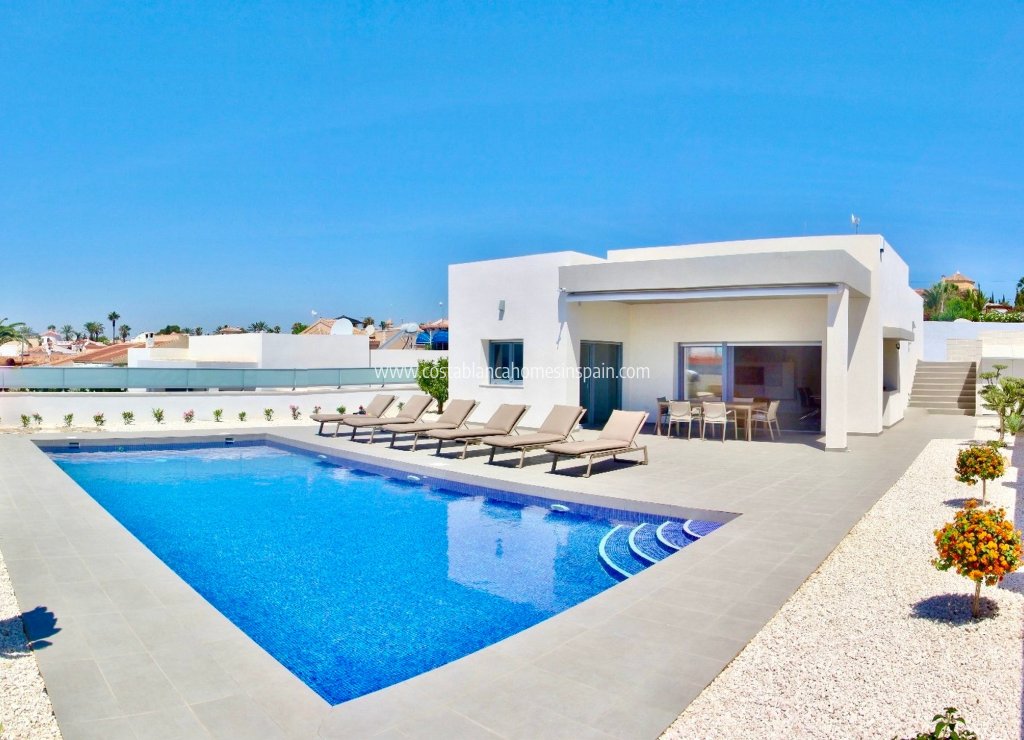 Nouvelle construction - Detached Villa - Rafal