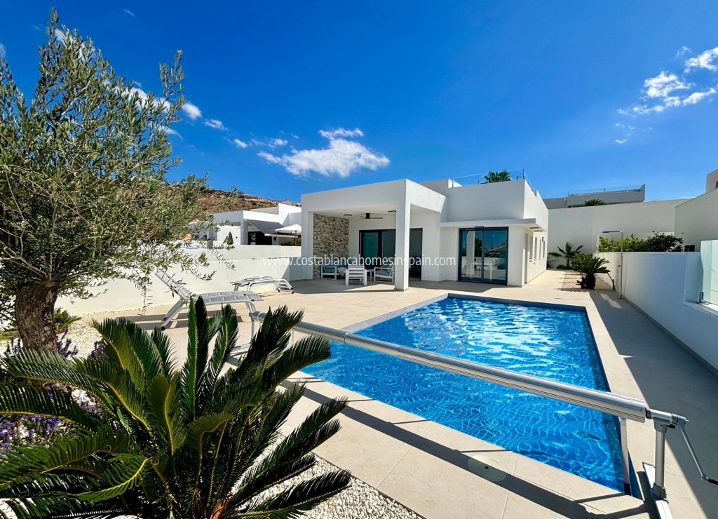 Nouvelle construction - Detached Villa - Rojales
