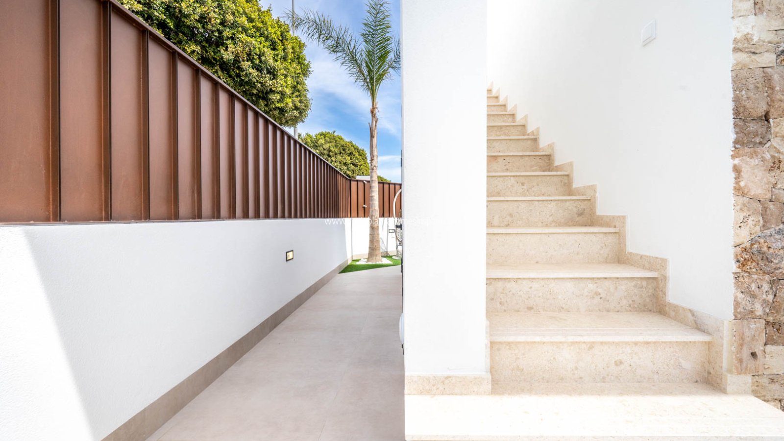 Nouvelle construction - Detached Villa - Roldan